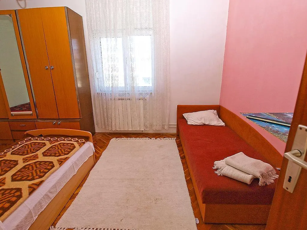 Apartments Pula 926 Croatia